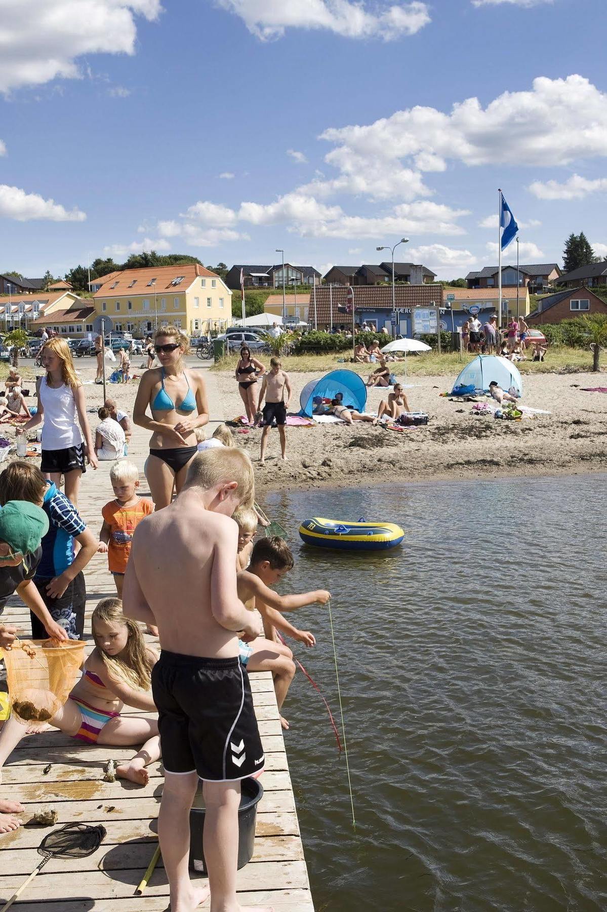 Hvalpsund Faergekro Exterior photo